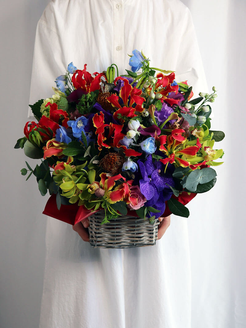 情熱と気品が彩るミックス系アレンジメント