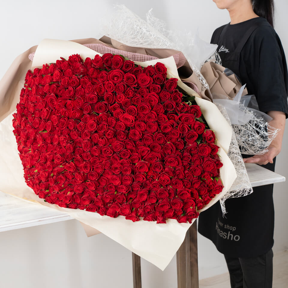 赤バラ365本の花束 – ますかわ花店