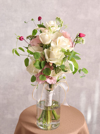 ウェディングクラッチブーケ 白ピンク