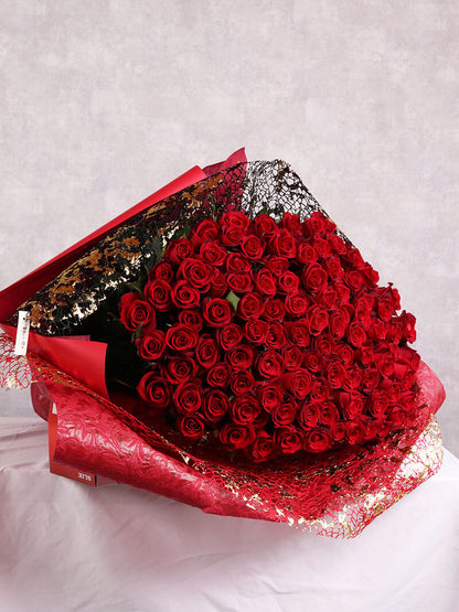赤バラ100本の花束