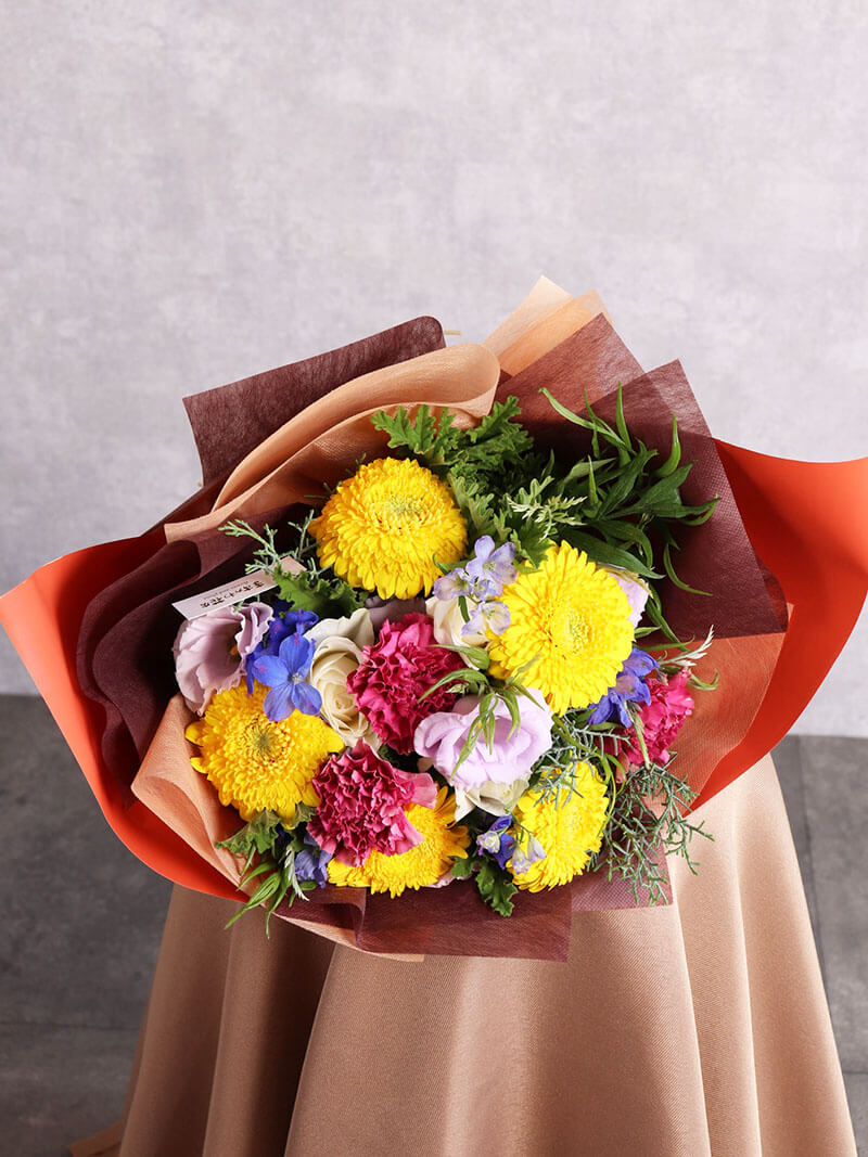 ビタミンカラーの華やかブーケ