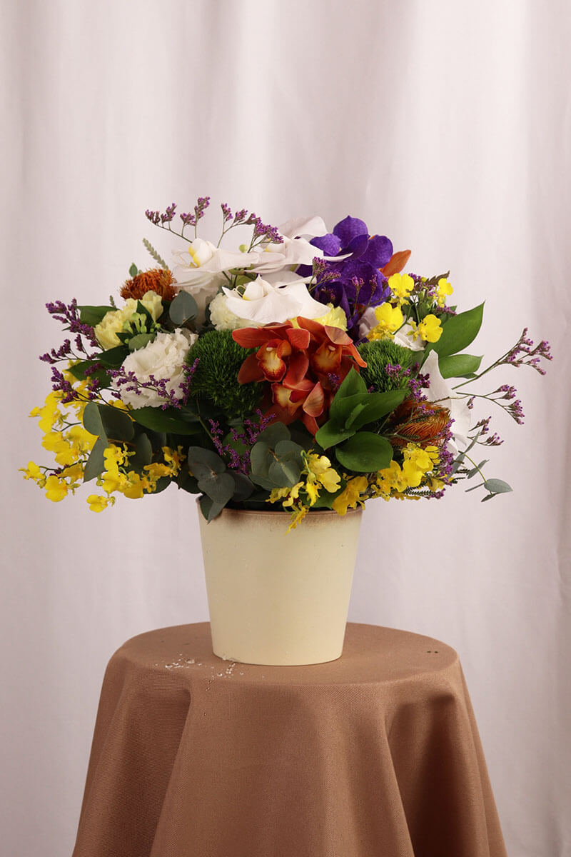 お供え 明るく上品なアレンジ