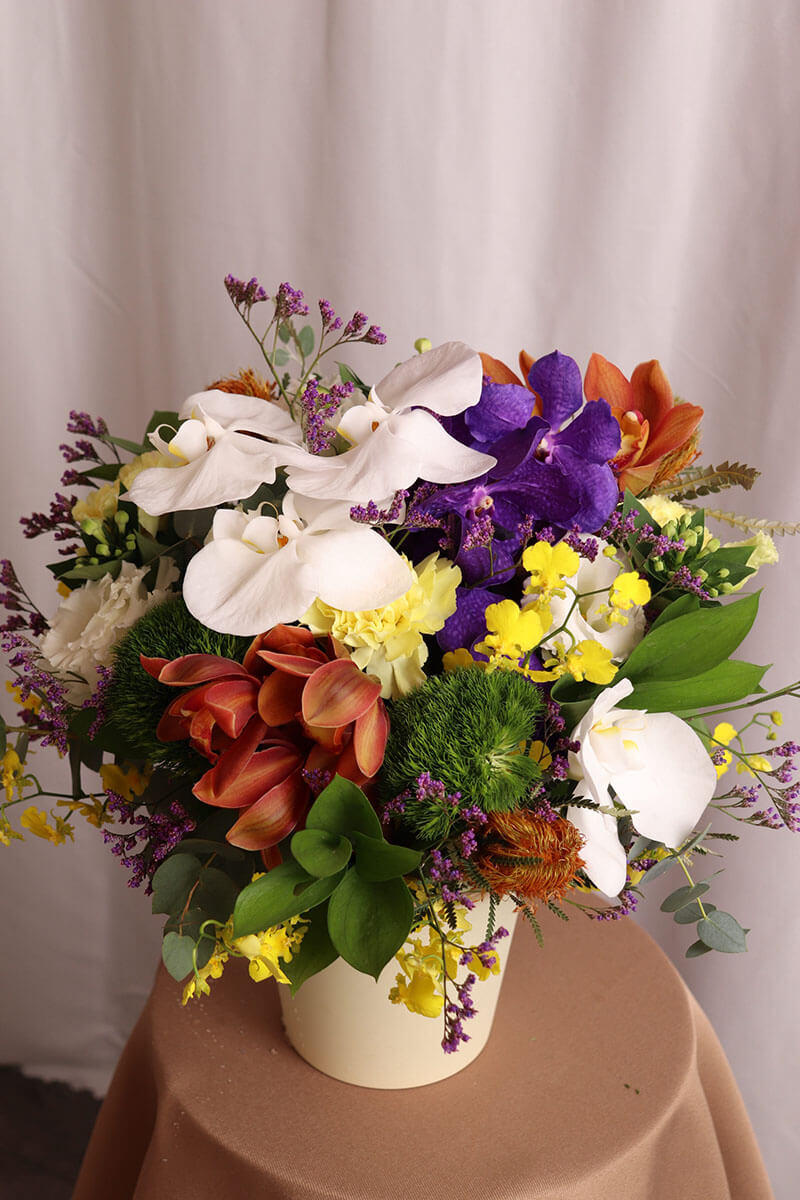 お供え 明るく上品なアレンジ