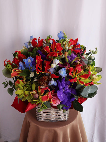 情熱と気品が彩るミックス系アレンジメント