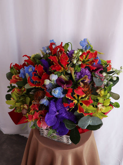 情熱と気品が彩るミックス系アレンジメント