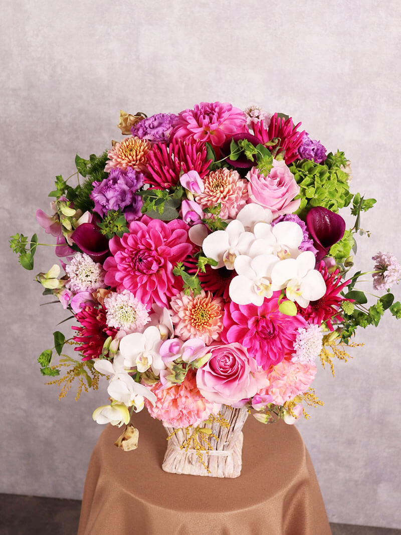花いっぱいピンク花のおまかせアレンジ