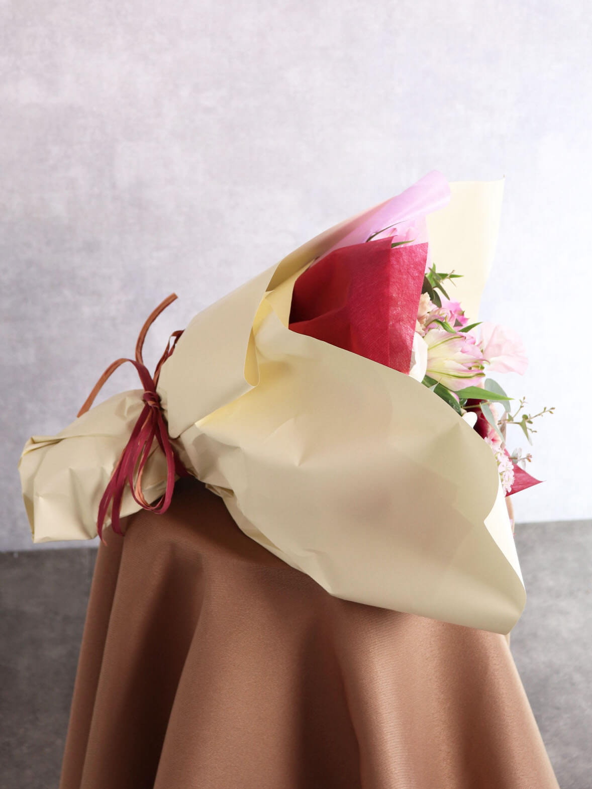 淡いピンクの可愛いブーケ