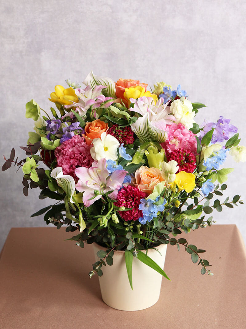 季節のおまかせ　ミックスカラーアレンジ （すぐ届く）