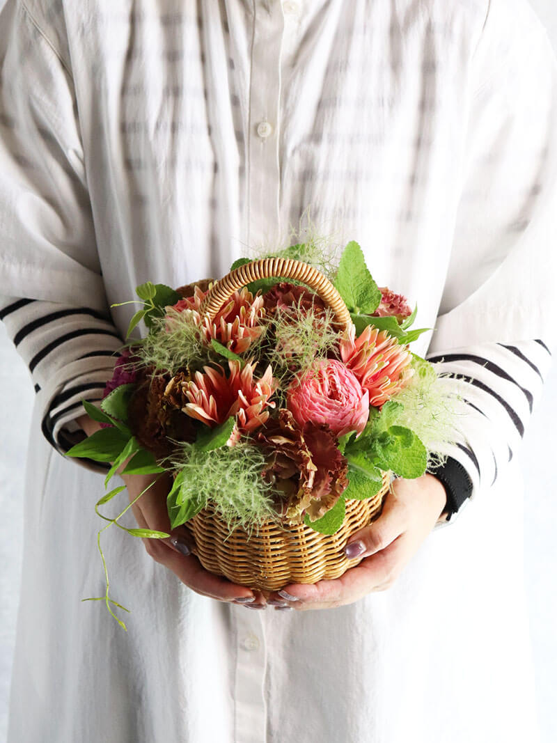優しい彩りのお花を添えて..＊°..爽やかアレンジ お花の贈り物 優しい